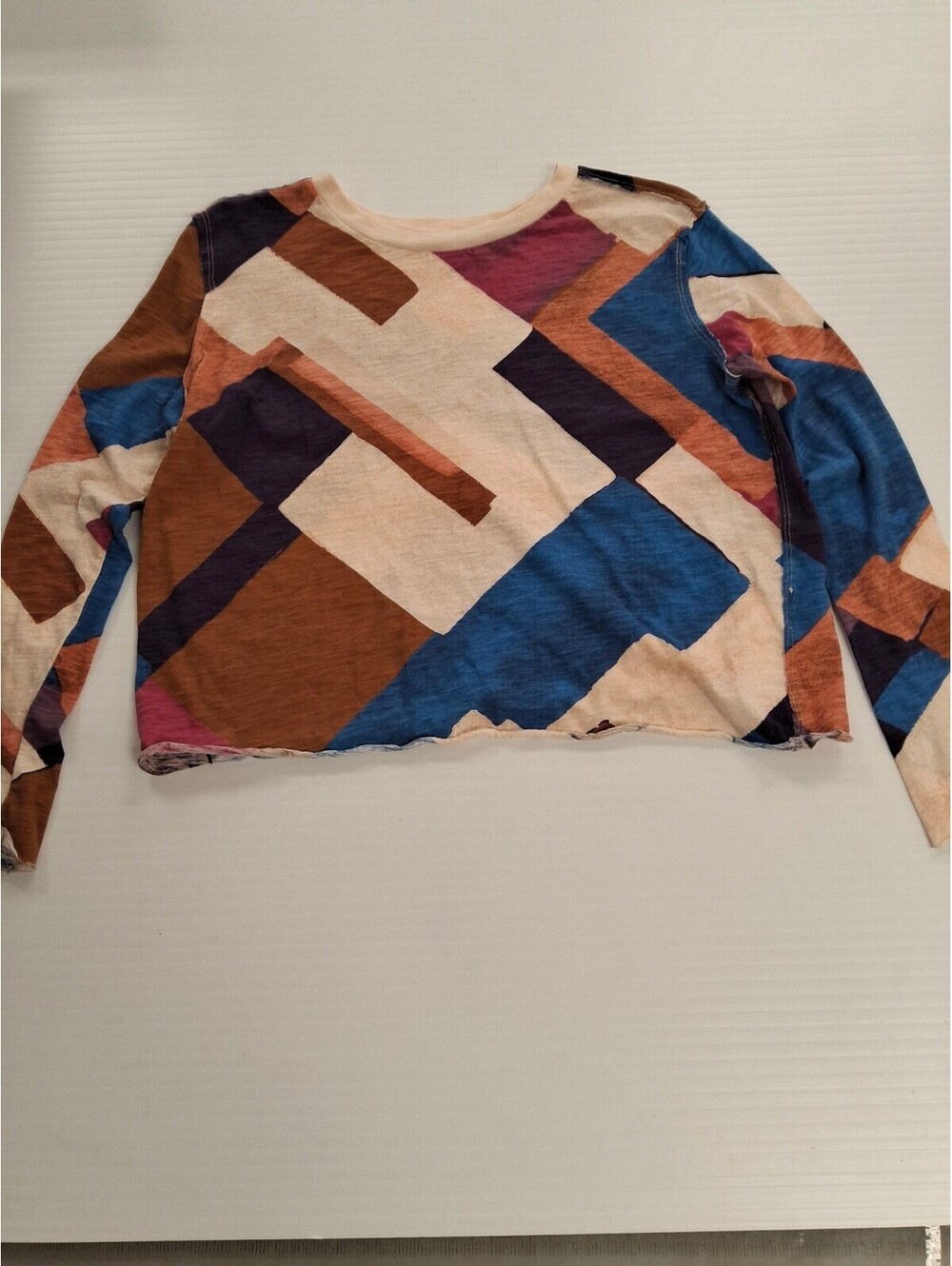 Maeve Medium Geometric Pattern Long Sleeve Crop Top size Medium